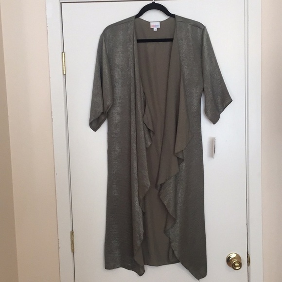 LuLaRoe Tops - S LuLaRoe Shirley‎ Duster DD32 1857